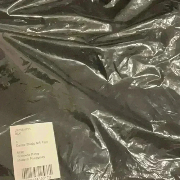 Lululemon Dance Studio Mid-Rise  Full Length Pant - Picture 6 of 6